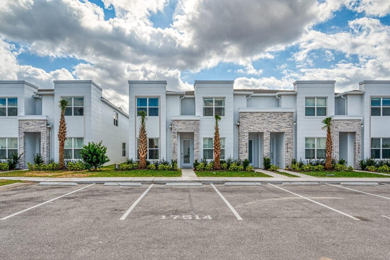 Pleasant Townhome With Private Pool Near Disney Four Corners Exterior foto